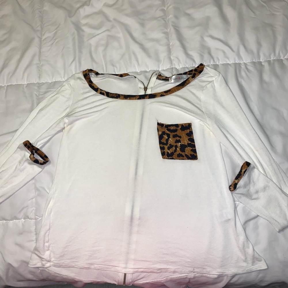 White & Cheetah Print Shirt 🐆